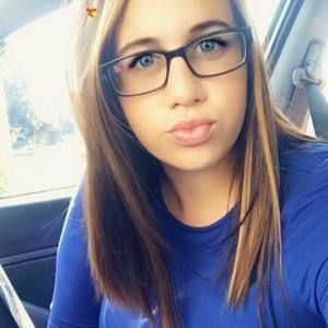 Meet your Posher, Kendra